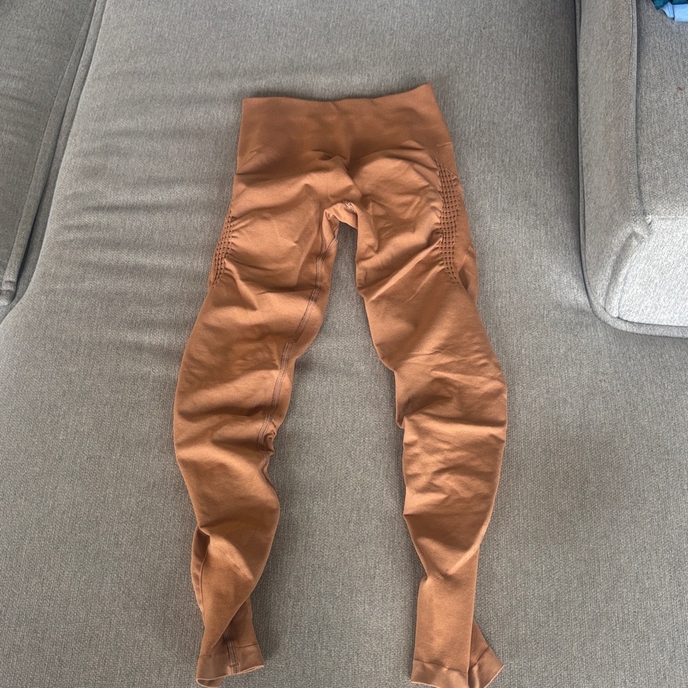 Alphalete Brown Leggings